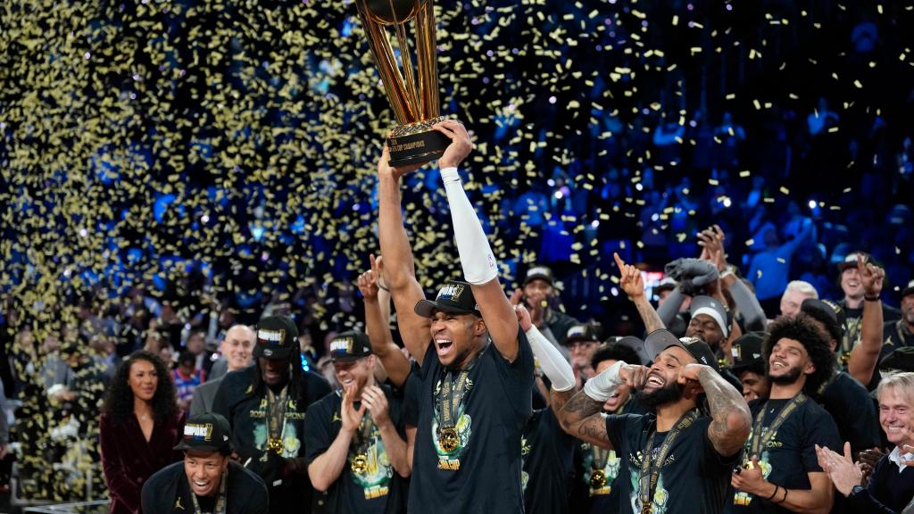 12 Stunning Photos: Milwaukee Bucks NBA Championship Celebration Featuring Giannis