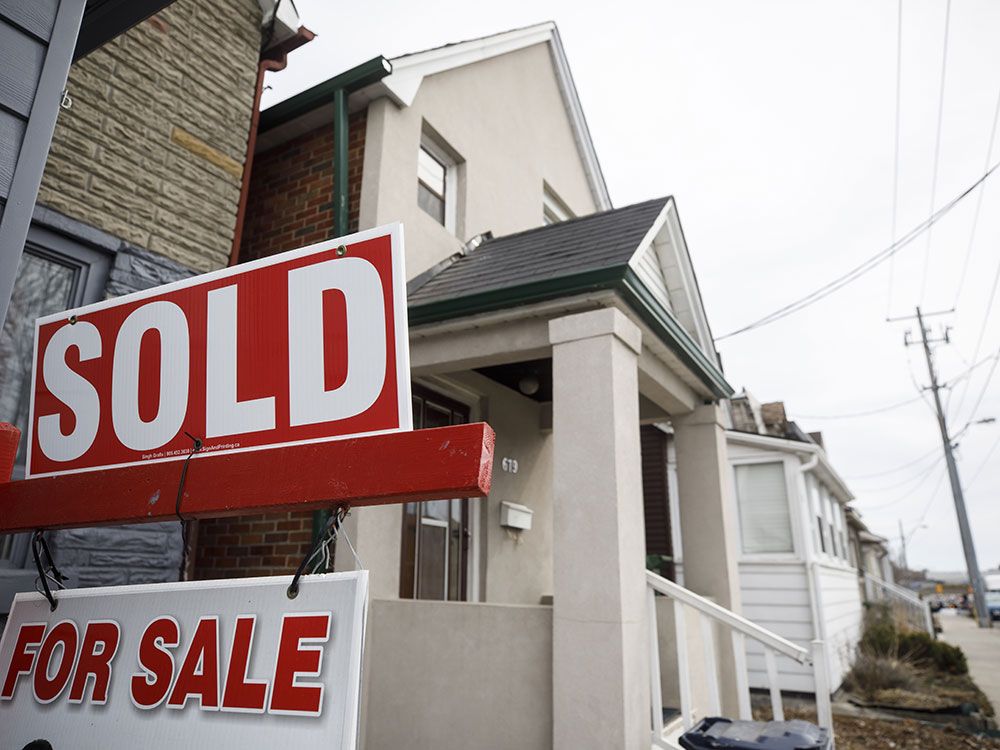 Canada's Housing Market Heats Up: Buyer's Market Vanishes