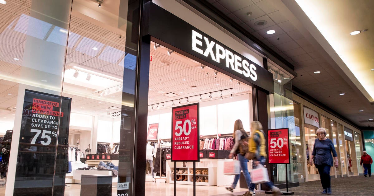 Express CEO's Undisclosed Perks: SEC Alleges Nearly $1 Million In Violations