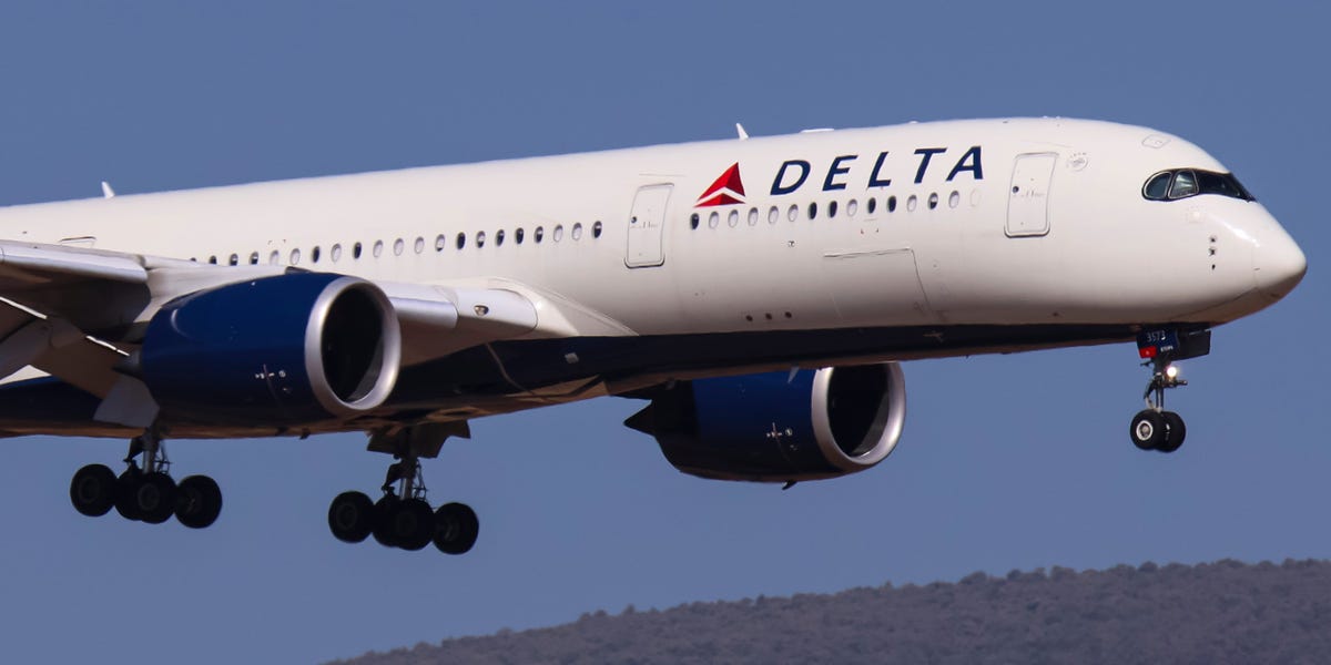 Severe Turbulence On Delta Flight Leaves 17 Passengers Injured: A Safety Reminder